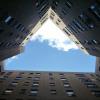 The Grinnell courtyard - looking to the sky (Photo: Cindi Conti)